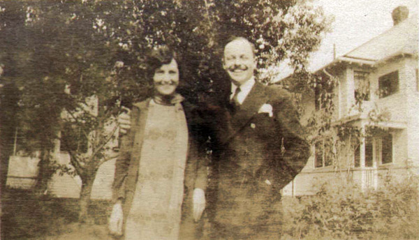 Victor Hugo McClain and his wife Helen (Carnes) McClain